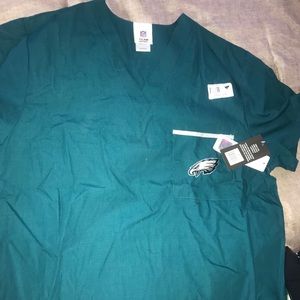 Eagles 🦅 scrub top